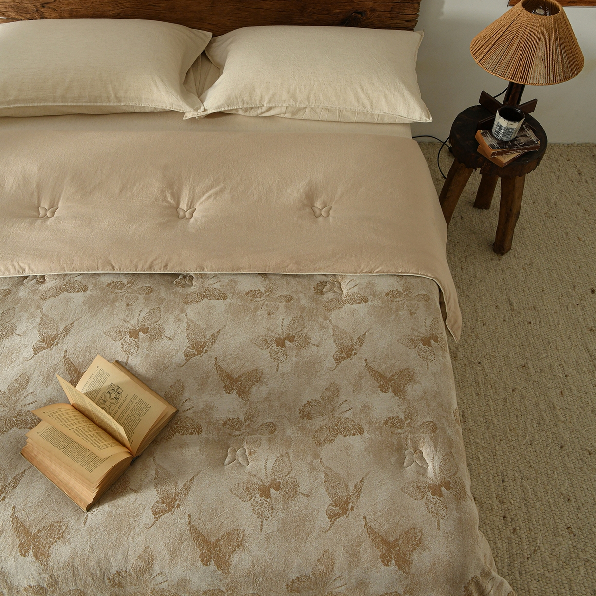 91家纺网 家纺一手货源 找家纺 （总）松色家居 2026新款全棉蚕丝冬被被子被芯-蝶韵-香槟