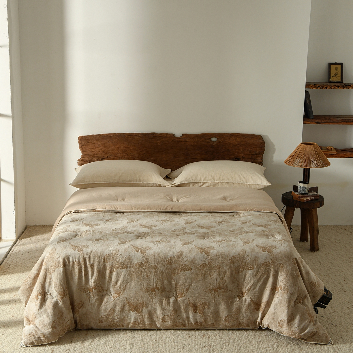 91家纺网 家纺一手货源 找家纺 （总）松色家居 2026新款全棉蚕丝冬被被子被芯-蝶韵-香槟