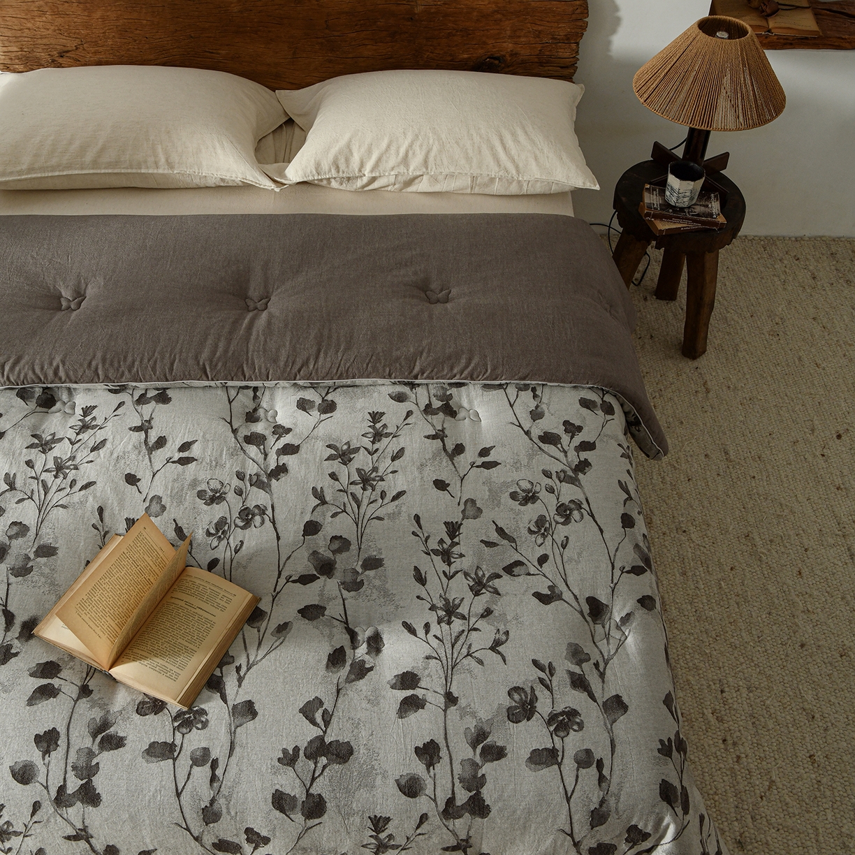 91家纺网 家纺一手货源 找家纺 （总）松色家居 2026新款全棉大豆冬被被子被芯-墨叶垂枝-灰