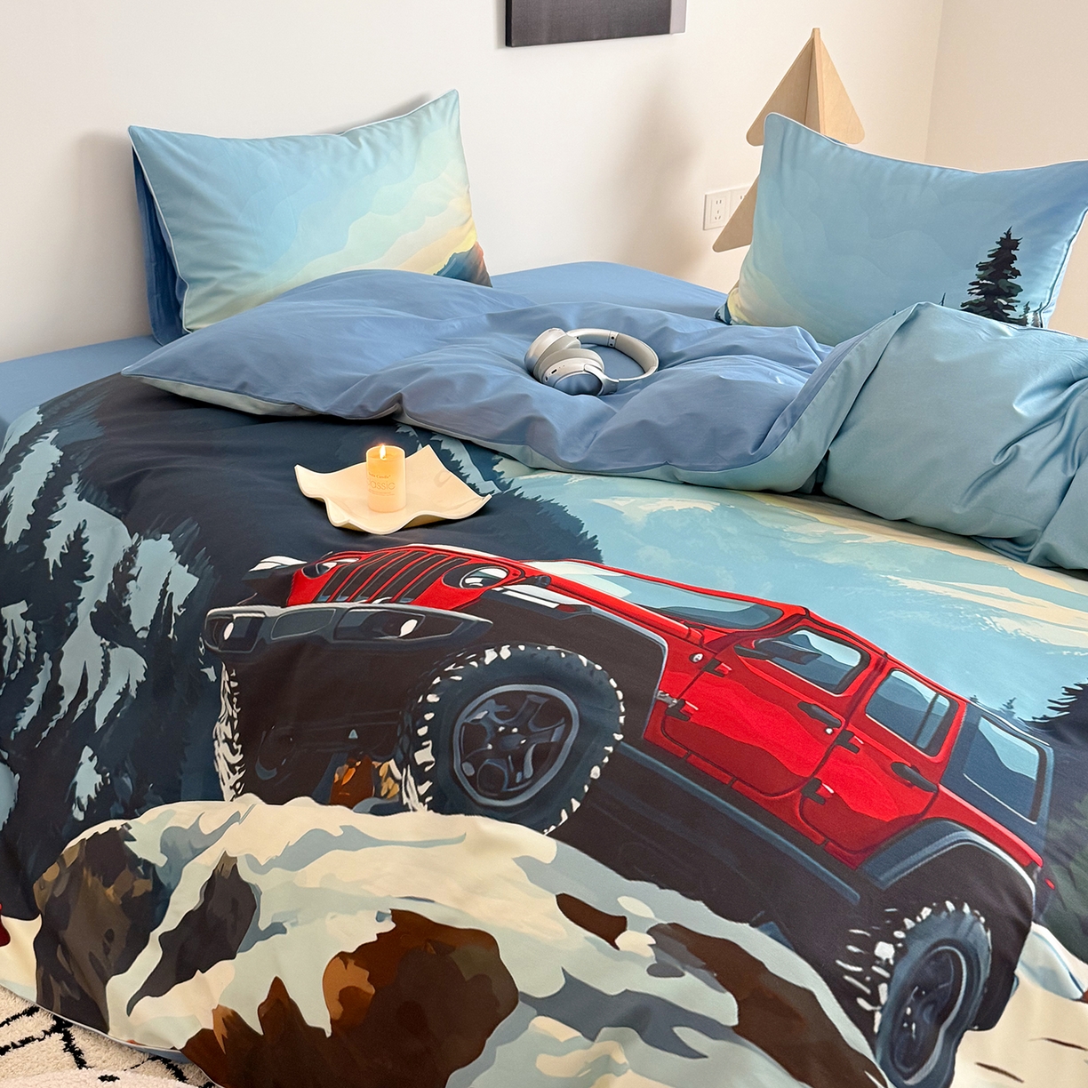 91家纺网 家纺一手货源 找家纺 （总）西西家居 2026新款100支澳棉数码印花独家专版数码汽车系列四件套--雪山穿越