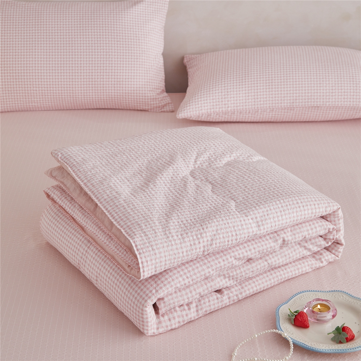 91家纺网 家纺一手货源 找家纺 艺菲阁家纺 2026新款泡芙棉夏被夏凉被空调被 可可粉格