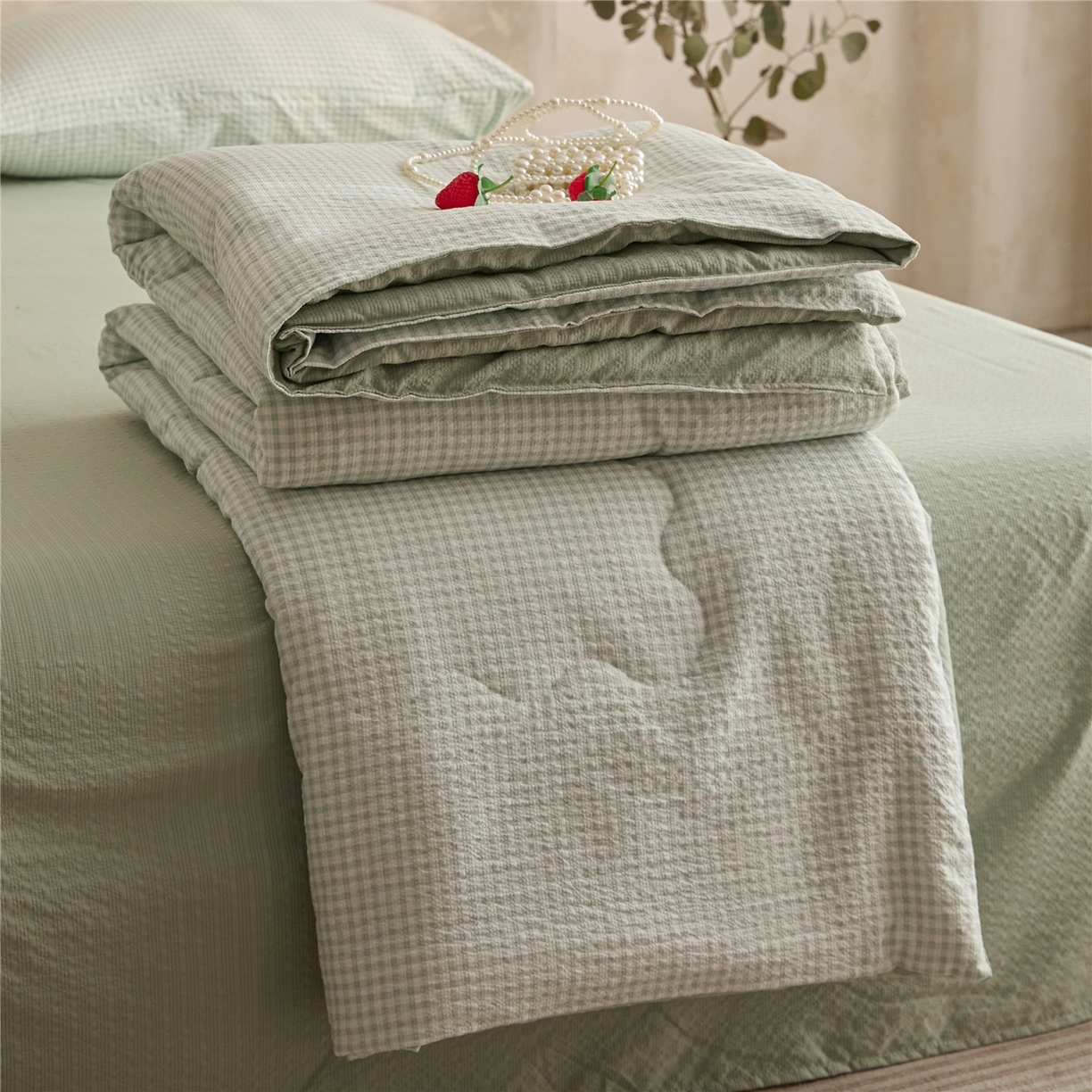 91家纺网 家纺一手货源 找家纺 艺菲阁家纺 2026新款泡芙棉夏被夏凉被空调被 可可绿格