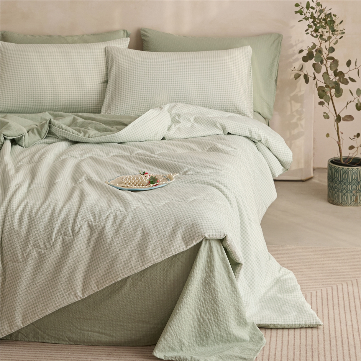 91家纺网 家纺一手货源 找家纺 艺菲阁家纺 2026新款泡芙棉夏被夏凉被空调被 可可绿格