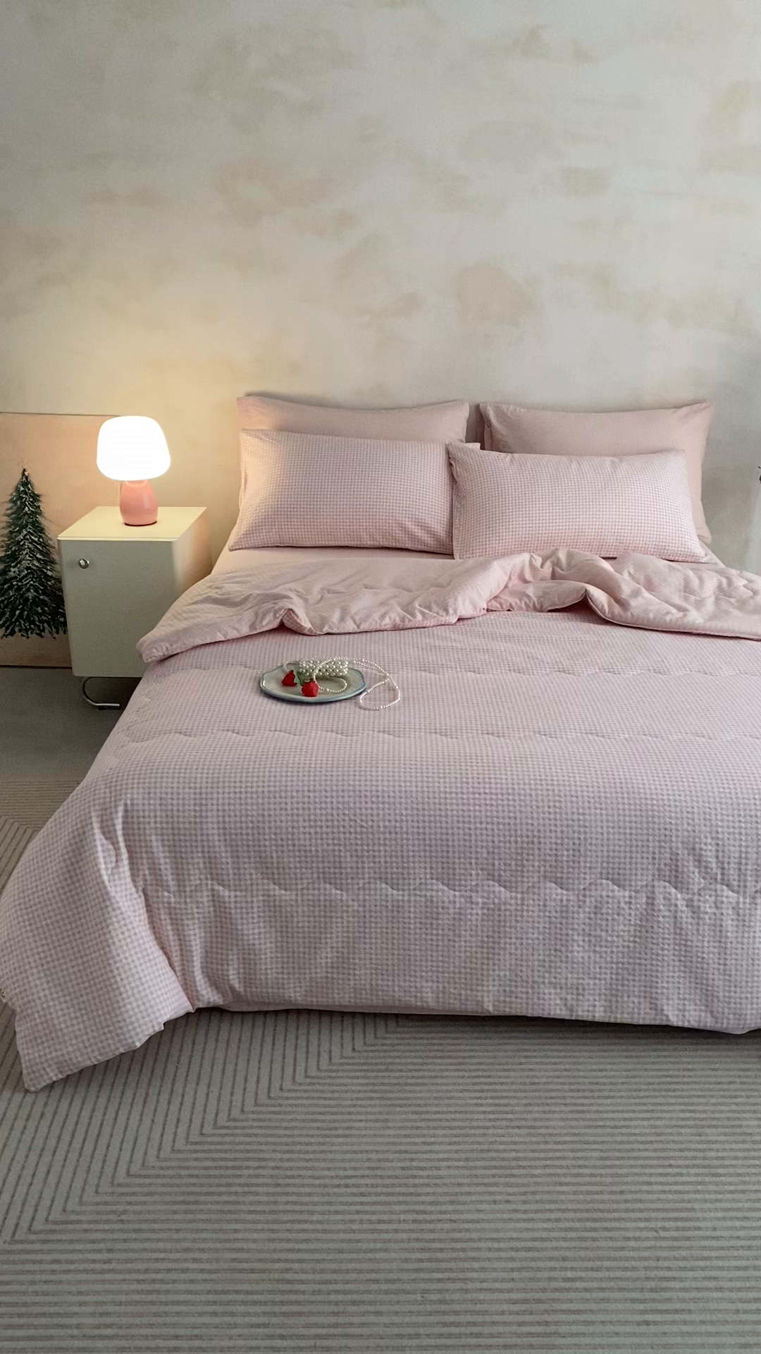 91家纺网 家纺一手货源 找家纺 艺菲阁家纺 2026新款泡芙棉夏被夏凉被空调被 可可粉格