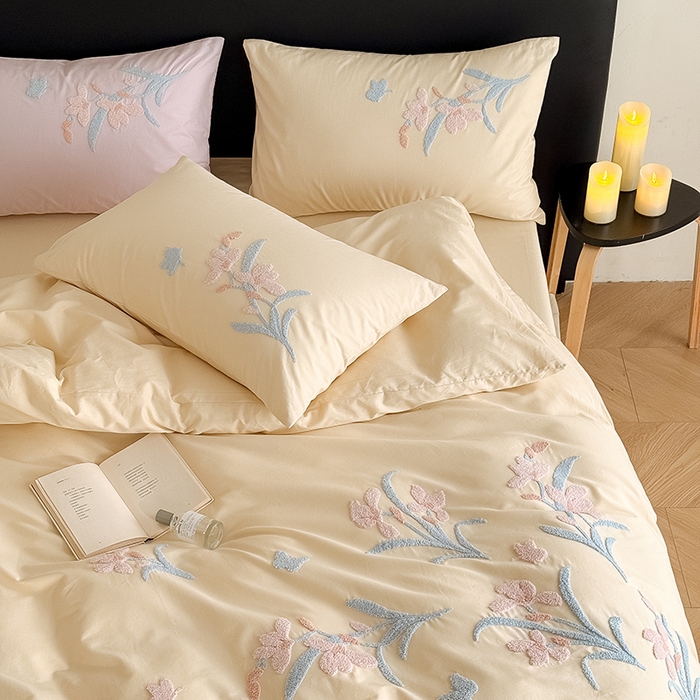 91家纺网 家纺一手货源 找家纺 Mr.pig猪先生水洗棉 2026新款全棉水洗棉毛巾绣四件套（展示价格为控价，实际价格请联系客服 墨染-杏仁白