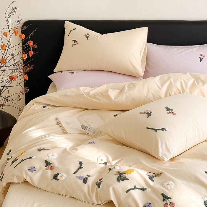 91家纺网 家纺一手货源 找家纺 Mr.pig猪先生水洗棉 2026新款全棉水洗棉毛巾绣四件套（展示价格为控价，实际价格请联系客服 花絮-杏仁白