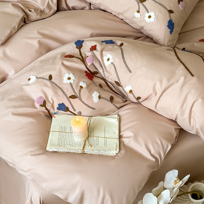 91家纺网 家纺一手货源 找家纺 Mr.pig猪先生水洗棉 2026新款全棉水洗棉毛巾绣四件套（展示价格为控价，实际价格请联系客服 花盏-奶咖