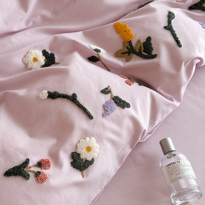 91家纺网 家纺一手货源 找家纺 Mr.pig猪先生水洗棉 2026新款全棉水洗棉毛巾绣四件套（展示价格为控价，实际价格请联系客服 花絮-微微紫