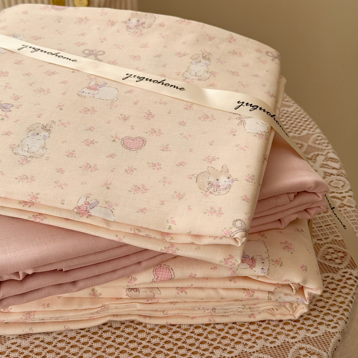 91家纺网 家纺一手货源 找家纺 于果 2026新款全棉纯棉双层纱四件套 卷耳小姐