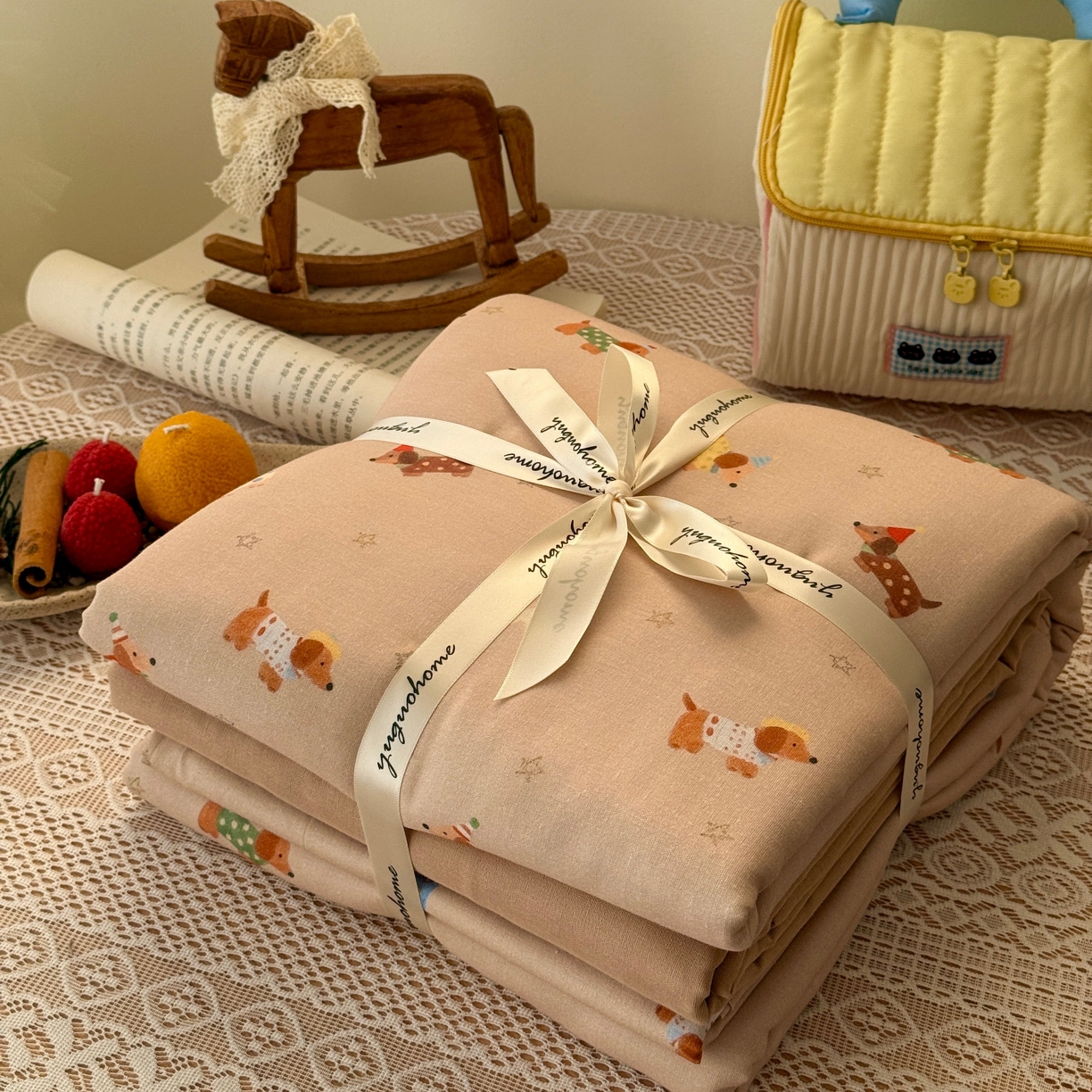 91家纺网 家纺一手货源 找家纺 于果 2026新款全棉纯棉双层纱四件套 腊肠狗咖