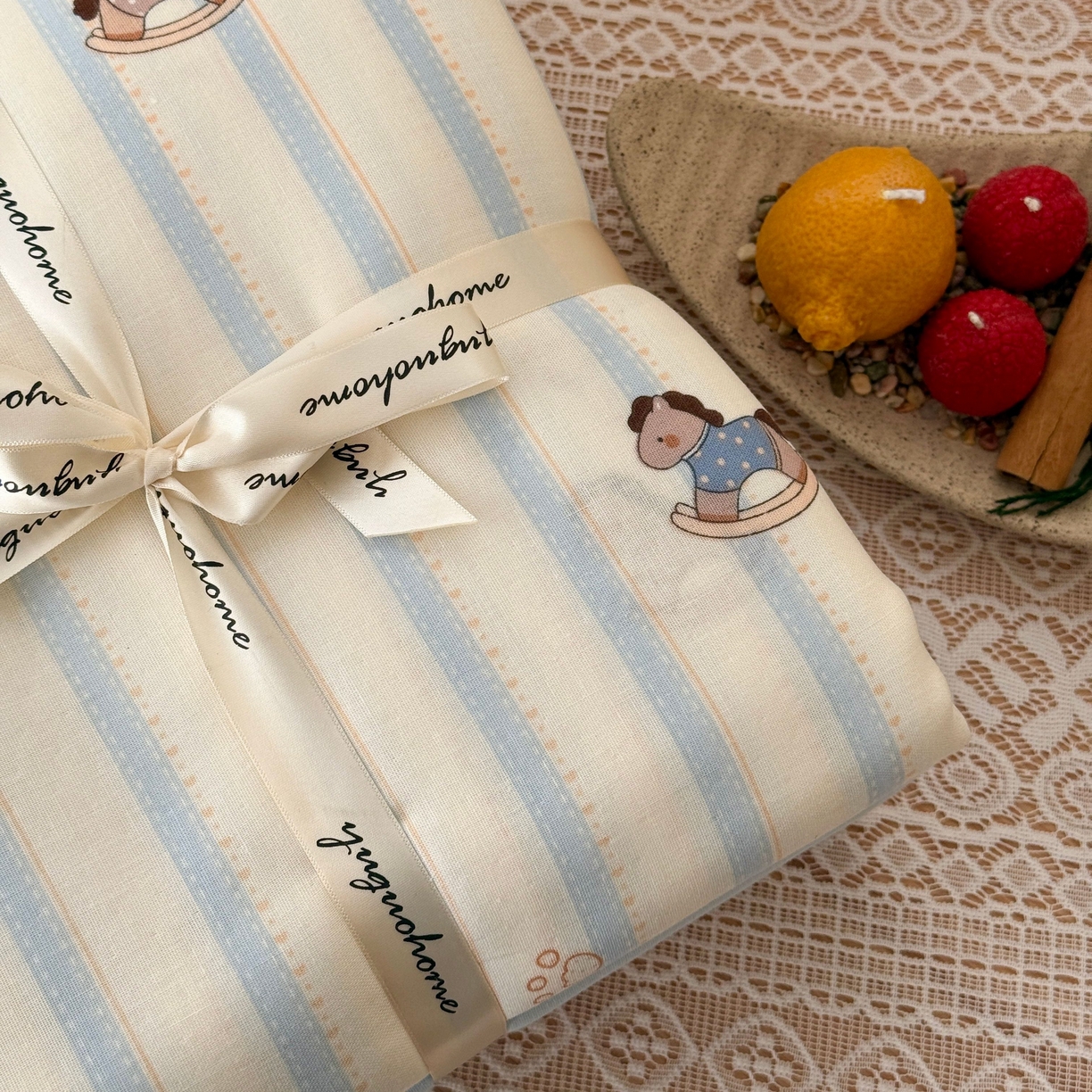 91家纺网 家纺一手货源 找家纺 于果 2026新款全棉纯棉双层纱四件套 跷跷马