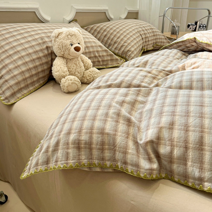 91家纺网 家纺一手货源 找家纺 莱茵家居 2026新款A类全棉色织水洗棉格子贝壳边套件-愫格系列 愫格-茶褐