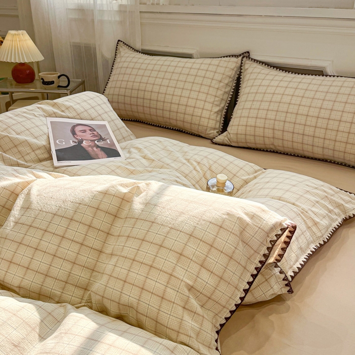 91家纺网 家纺一手货源 找家纺 莱茵家居 2026新款A类全棉色织水洗棉格子贝壳边套件-愫格系列 愫格-栗棕