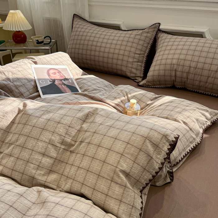 91家纺网 家纺一手货源 找家纺 莱茵家居 2026新款A类全棉色织水洗棉格子贝壳边套件-愫格系列 愫格-琥珀