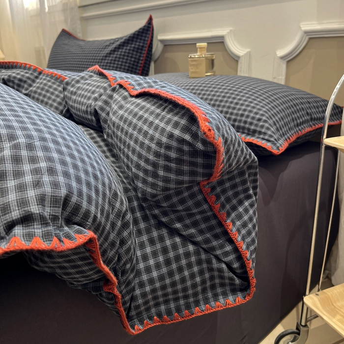 91家纺网 家纺一手货源 找家纺 莱茵家居 2026新款A类全棉色织水洗棉格子贝壳边套件-愫格系列 愫格-黑檀