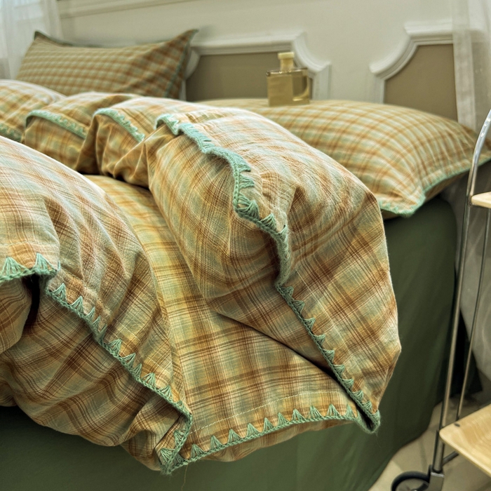 91家纺网 家纺一手货源 找家纺 莱茵家居 2026新款A类全棉色织水洗棉格子贝壳边套件-愫格系列 愫格-松绿