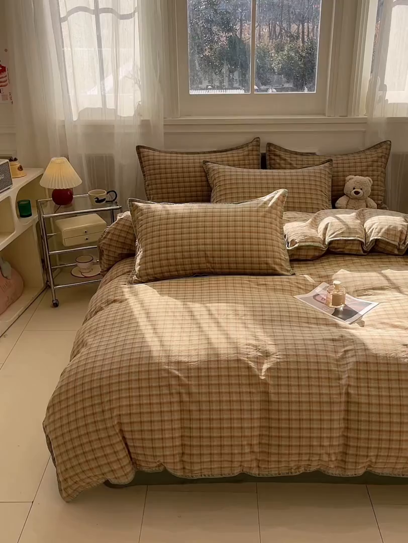 91家纺网 家纺一手货源 找家纺 莱茵家居 2026新款A类全棉色织水洗棉格子贝壳边套件-愫格系列 愫格-松绿