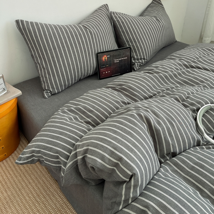 91家纺网 家纺一手货源 找家纺 莱茵家居 2026新款A类全棉色织日系芝麻锻纹套件-暮云系列 暮云-灰白