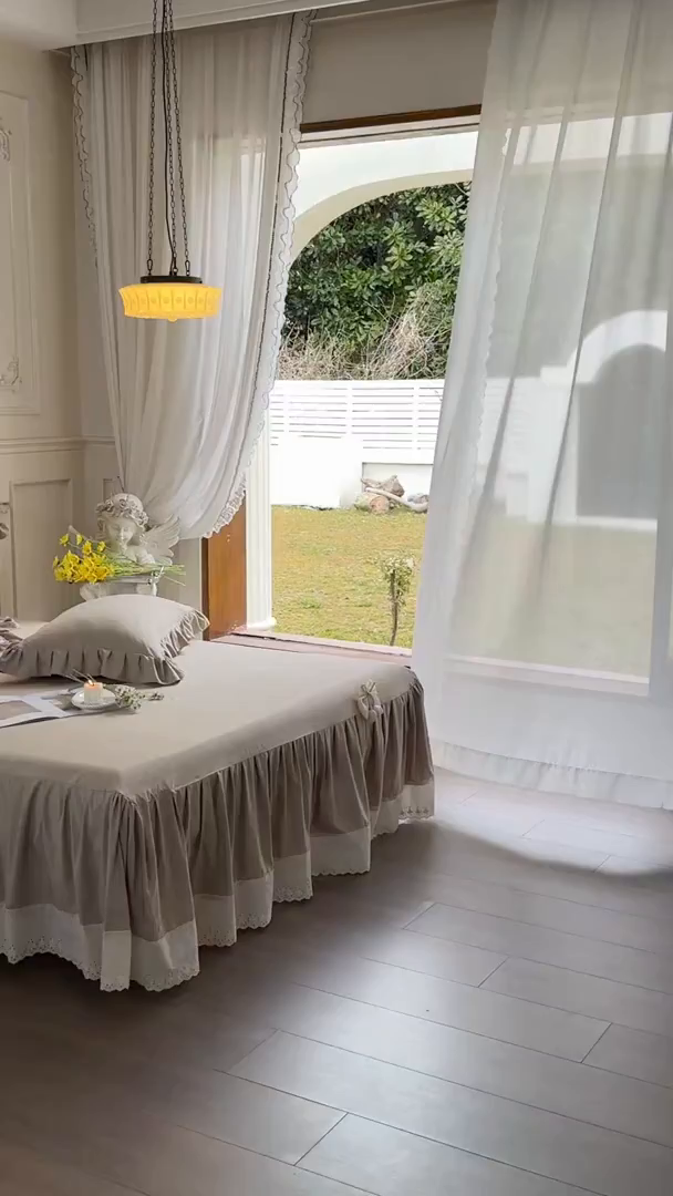 91家纺网 家纺一手货源 找家纺 乐朵家居 2026新款 25-3郁金香 天丝缎蕾丝床裙+可配空调 卡其