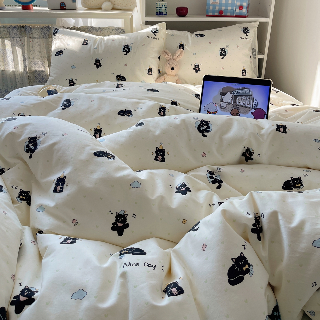 91家纺网 家纺一手货源 找家纺 耀悦家纺 2026新款40支a类全棉纯棉小清新卡通ins风博主风四件套 调皮小黑喵