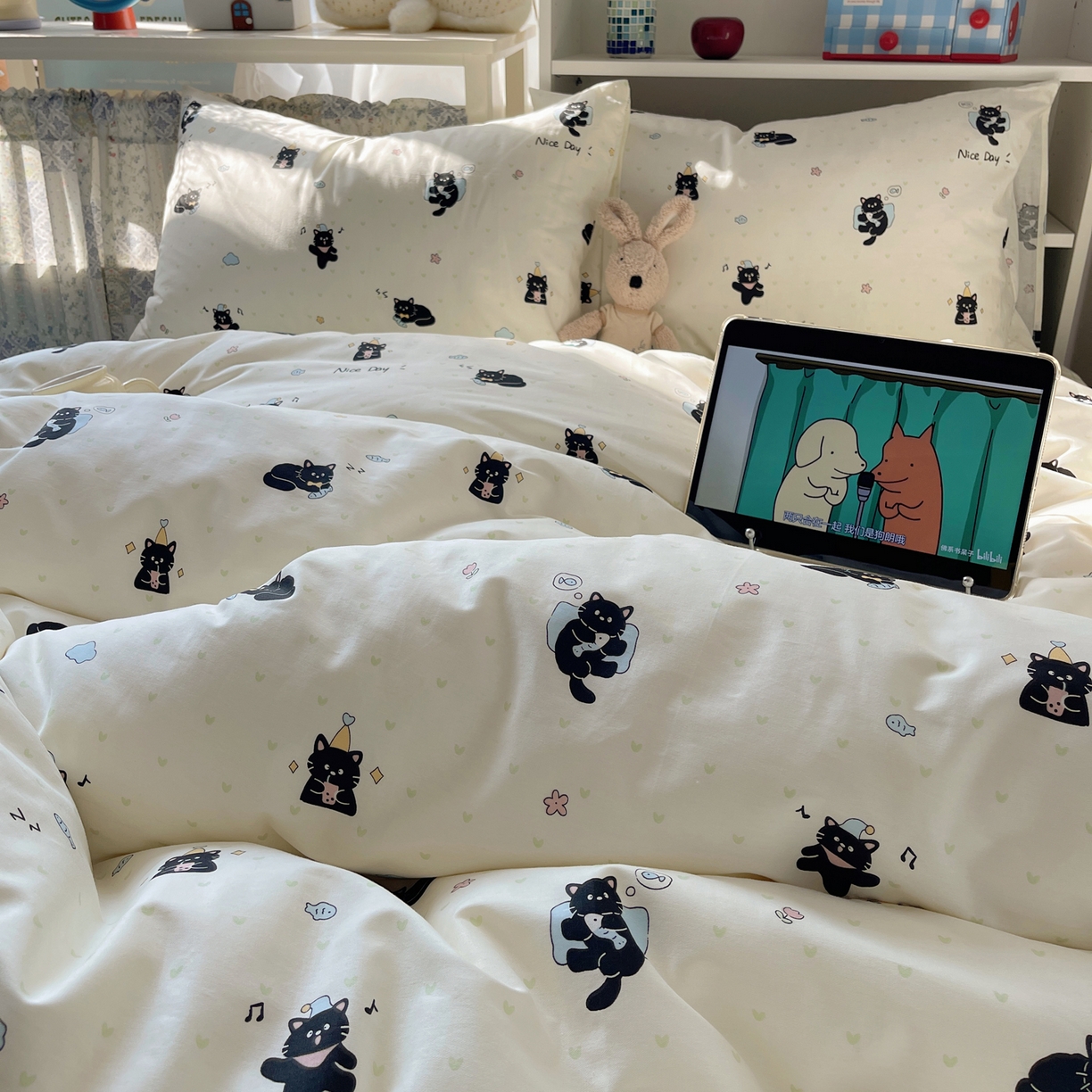 91家纺网 家纺一手货源 找家纺 耀悦家纺 2026新款40支a类全棉纯棉小清新卡通ins风博主风四件套 调皮小黑喵