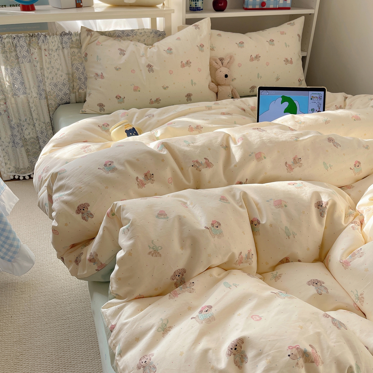 91家纺网 家纺一手货源 找家纺 耀悦家纺 2026新款40支a类全棉纯棉小清新卡通ins风博主风四件套 线喵苹果狗