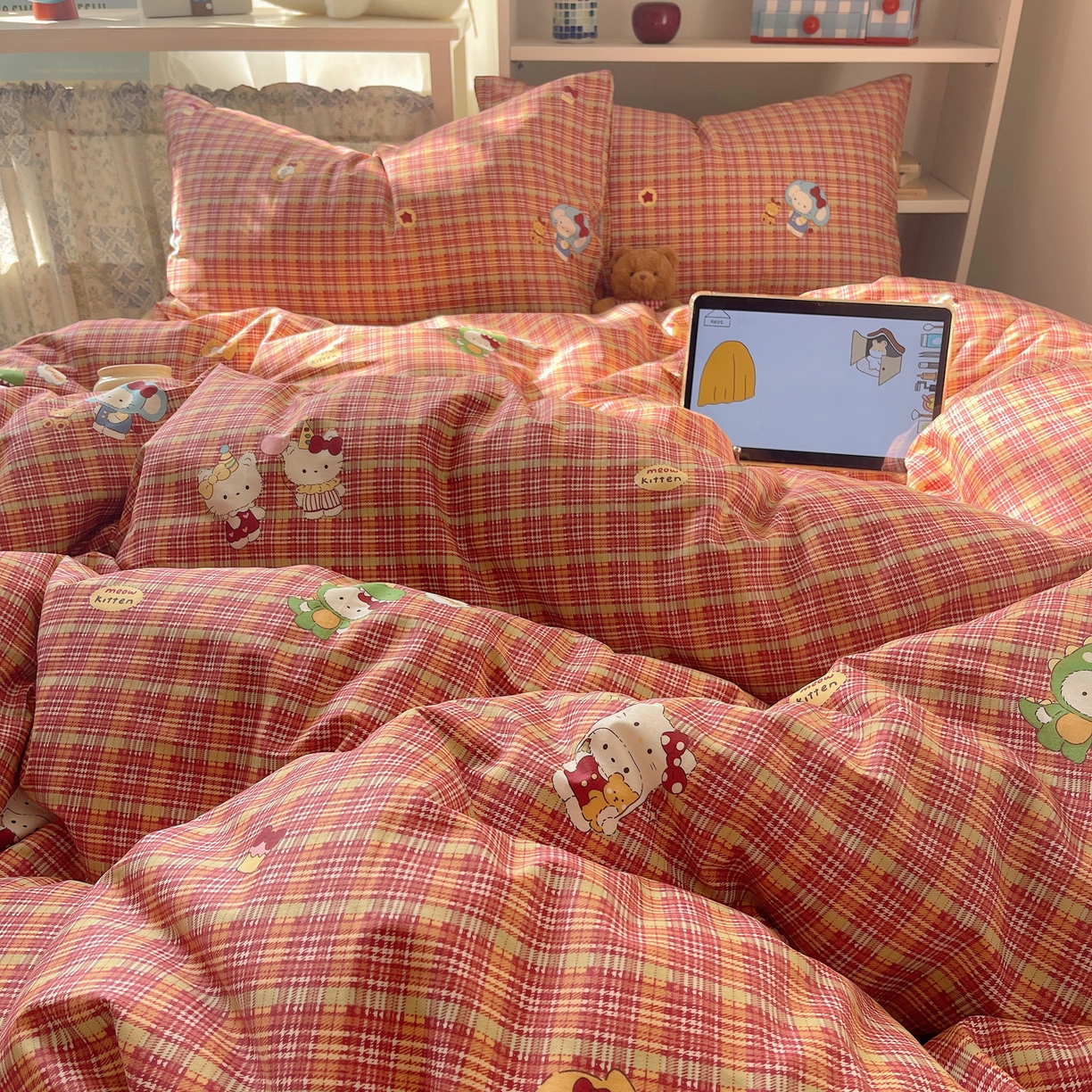 91家纺网 家纺一手货源 找家纺 耀悦家纺 2026新款40支a类全棉纯棉小清新卡通ins风博主风四件套 红格恐龙喵