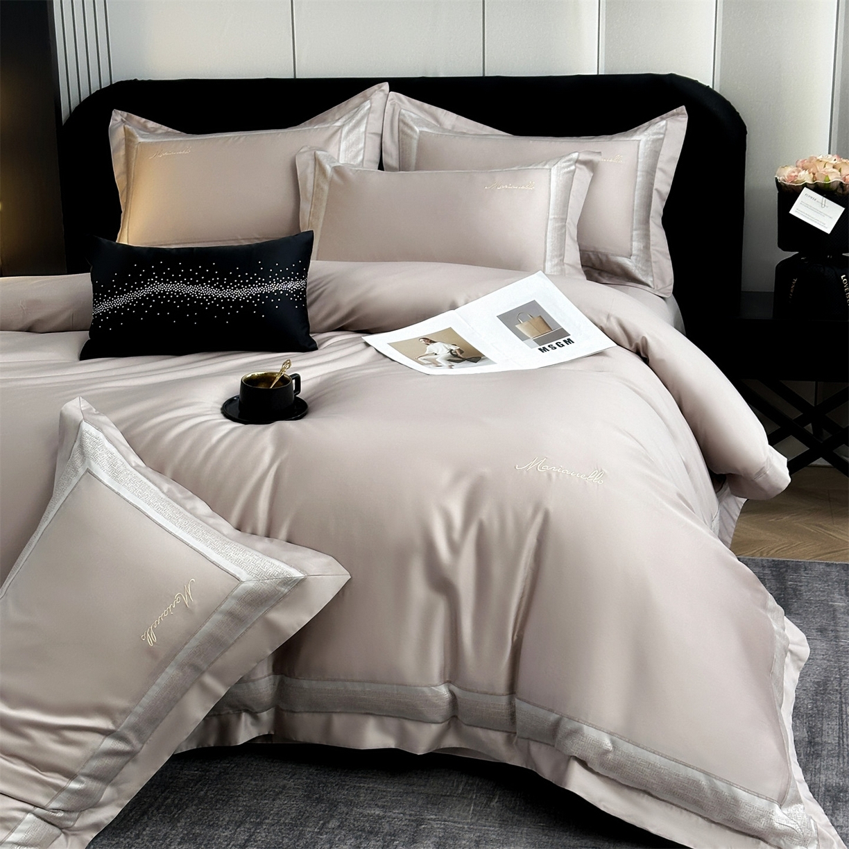 91家纺网 家纺一手货源 找家纺 朵希曼 2026新款天丝棉绣花工艺款四件套-臻雅（券后不低于349元 ） 臻雅--浅焦糖