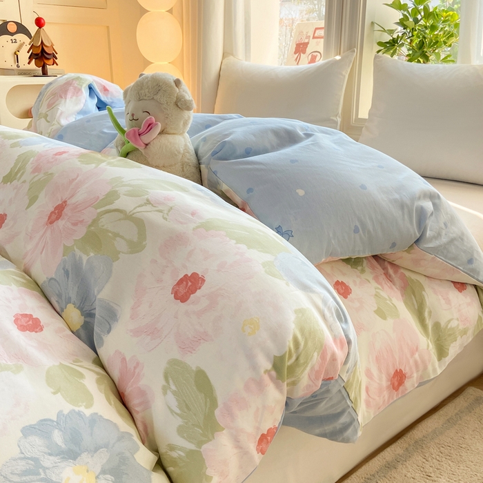 91家纺网 家纺一手货源 找家纺 朵安家纺 2026春夏新款12868全棉纯棉斜纹印花四件套 山野花房