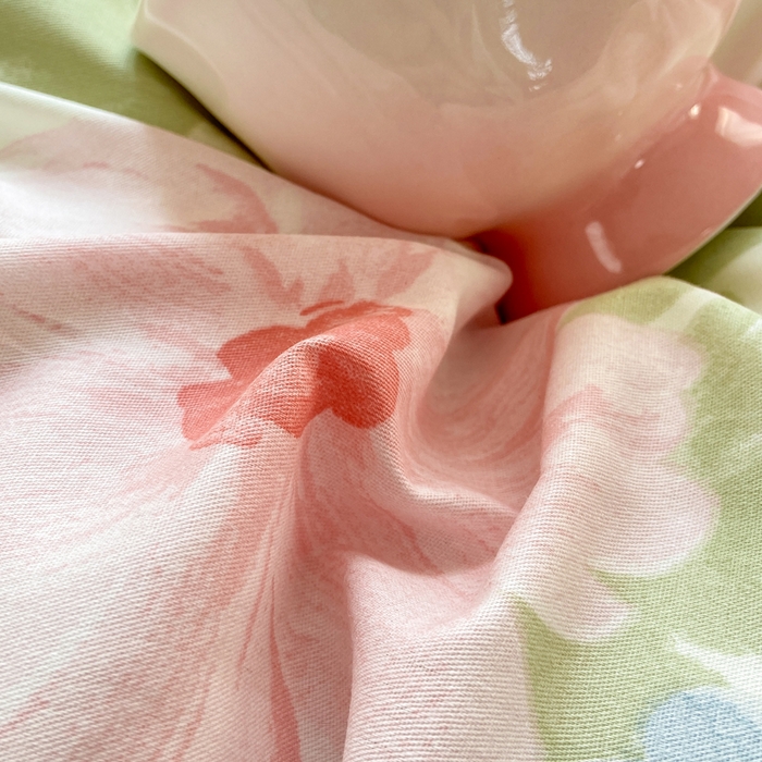 91家纺网 家纺一手货源 找家纺 朵安家纺 2026春夏新款12868全棉纯棉斜纹印花四件套 山野花房