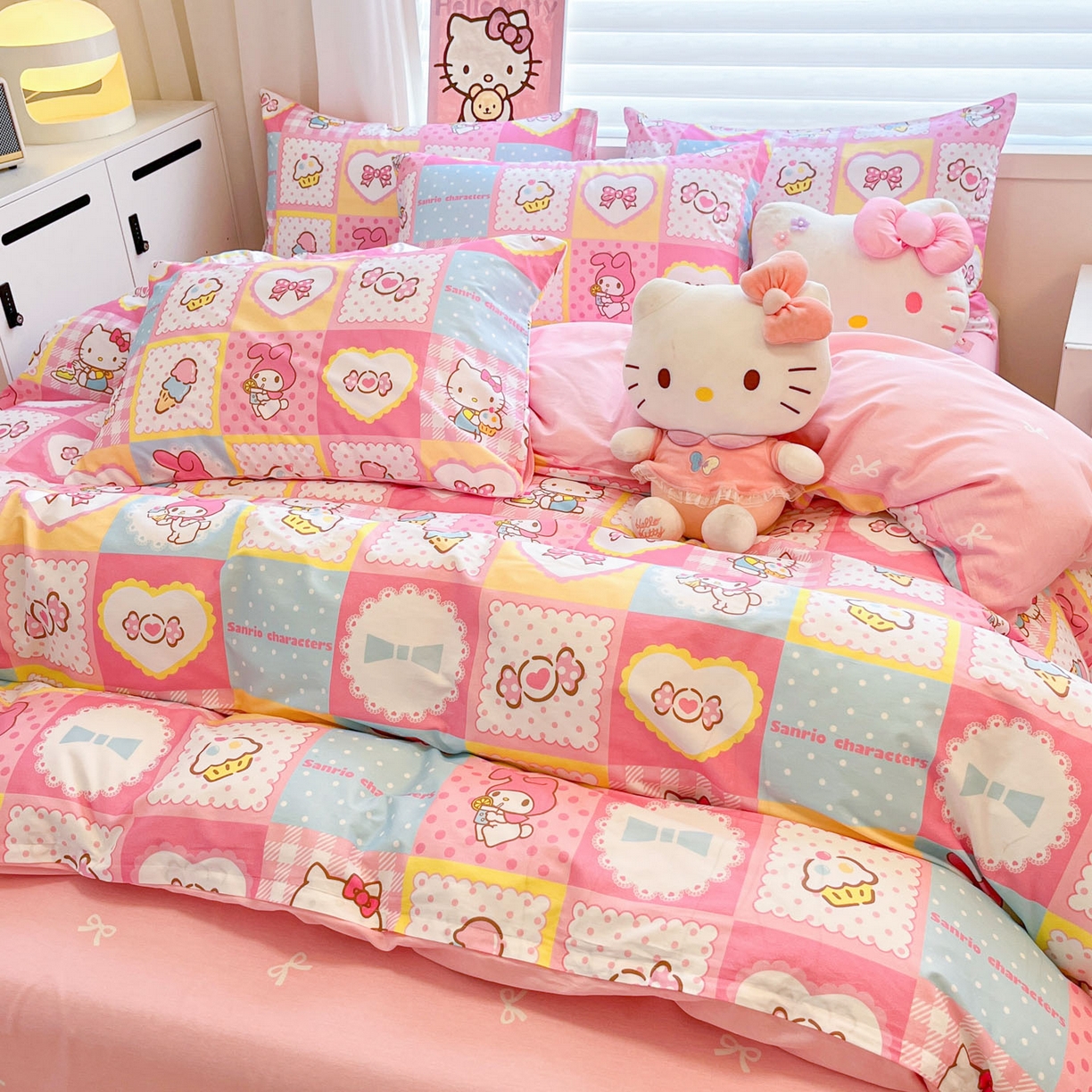 91家纺网 家纺一手货源 找家纺 暮思家居 2026新款正版授权三丽鸥全棉纯棉四件套系列-第二批 KT美乐蒂