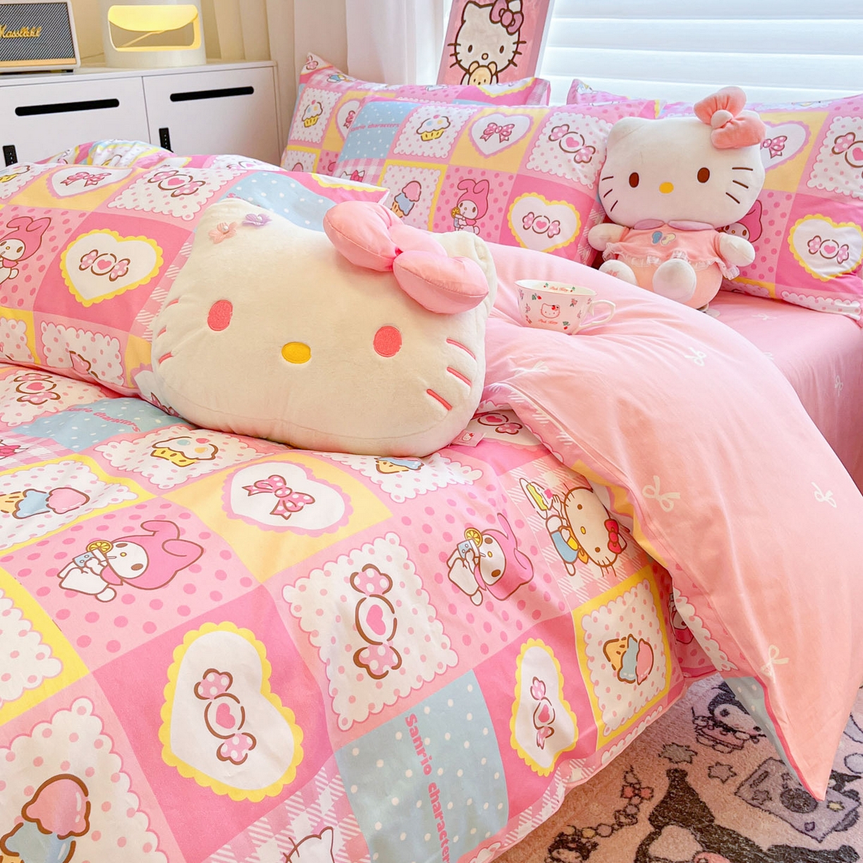 91家纺网 家纺一手货源 找家纺 暮思家居 2026新款正版授权三丽鸥全棉纯棉四件套系列-第二批 KT美乐蒂