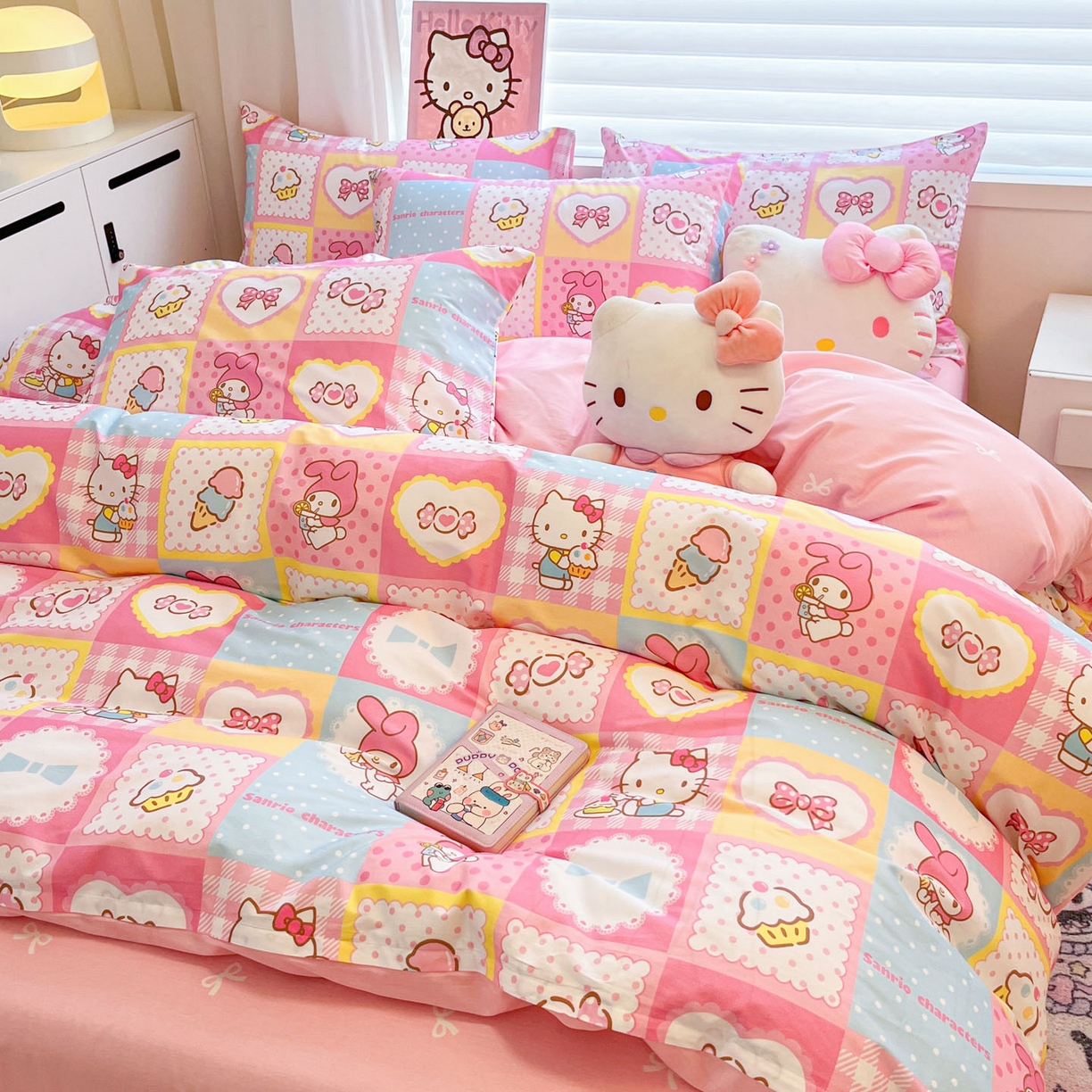 91家纺网 家纺一手货源 找家纺 暮思家居 2026新款正版授权三丽鸥全棉纯棉四件套系列-第二批 KT美乐蒂