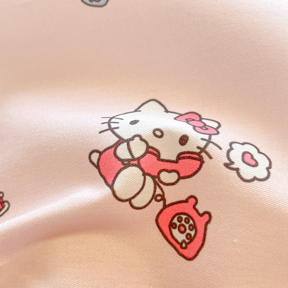 91家纺网 家纺一手货源 找家纺 暮思家居 2026新款正版授权三丽鸥全棉纯棉四件套系列-第二批 电话凯蒂