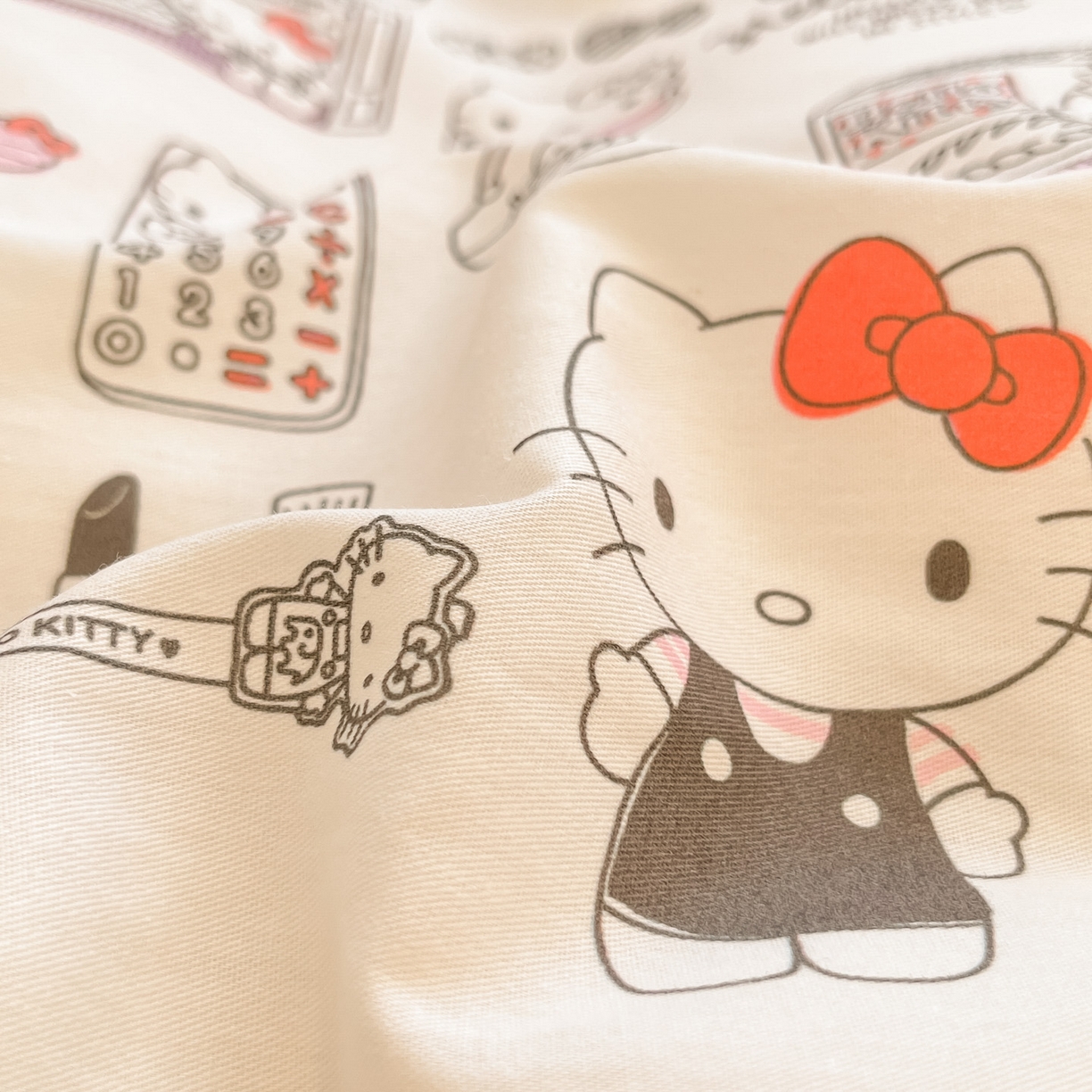 91家纺网 家纺一手货源 找家纺 暮思家居 2026新款正版授权三丽鸥全棉纯棉四件套系列-第二批 都市凯蒂