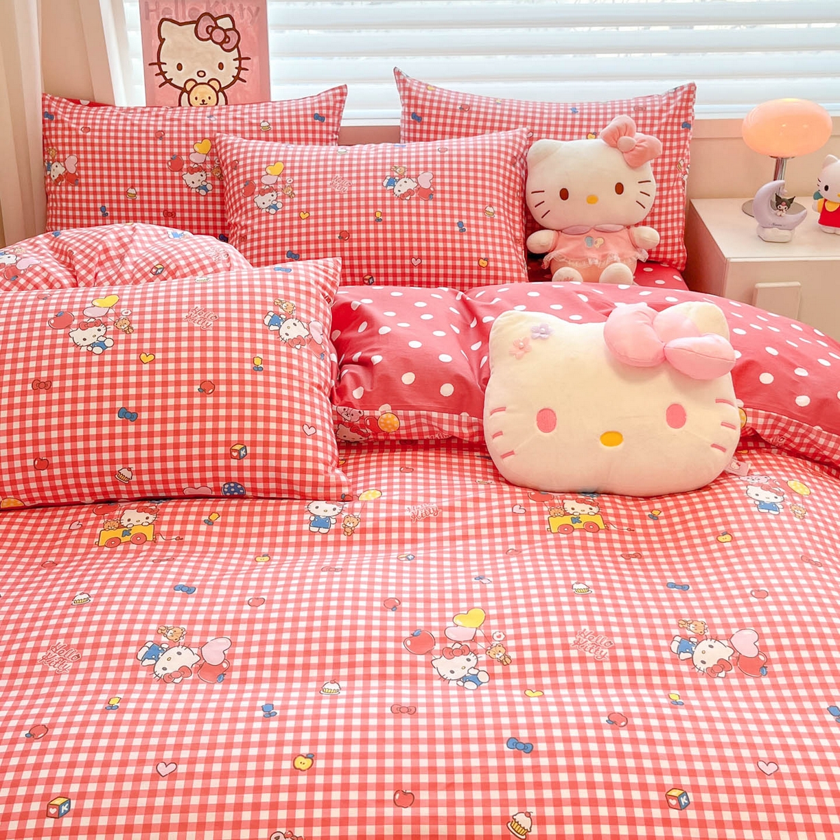 91家纺网 家纺一手货源 找家纺 暮思家居 2026新款正版授权三丽鸥全棉纯棉四件套系列-第二批 红格凯蒂