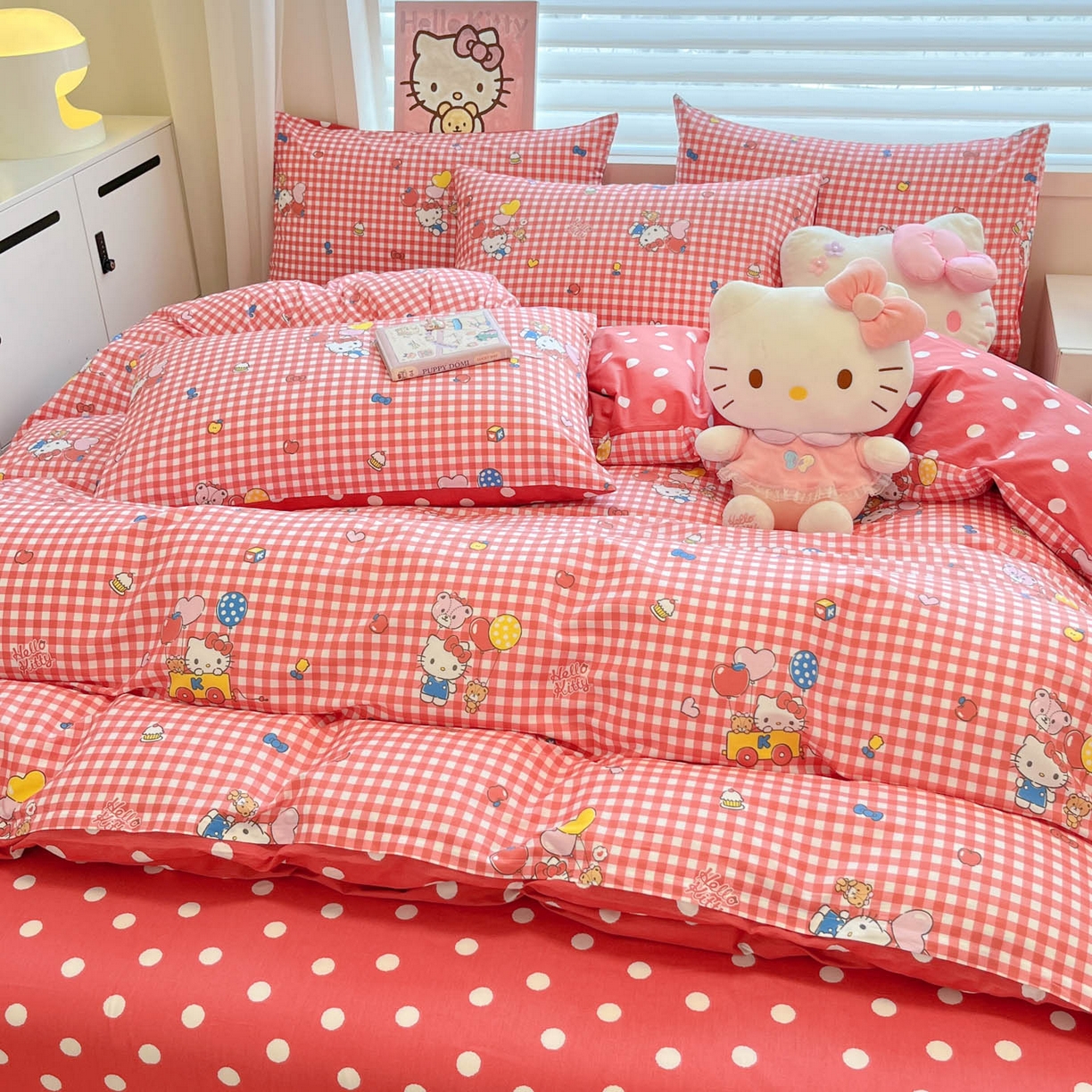 91家纺网 家纺一手货源 找家纺 暮思家居 2026新款正版授权三丽鸥全棉纯棉四件套系列-第二批 红格凯蒂