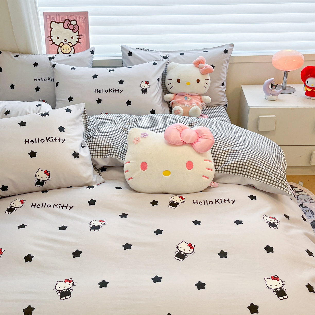 91家纺网 家纺一手货源 找家纺 暮思家居 2026新款正版授权三丽鸥全棉纯棉四件套系列-第二批 星星KT