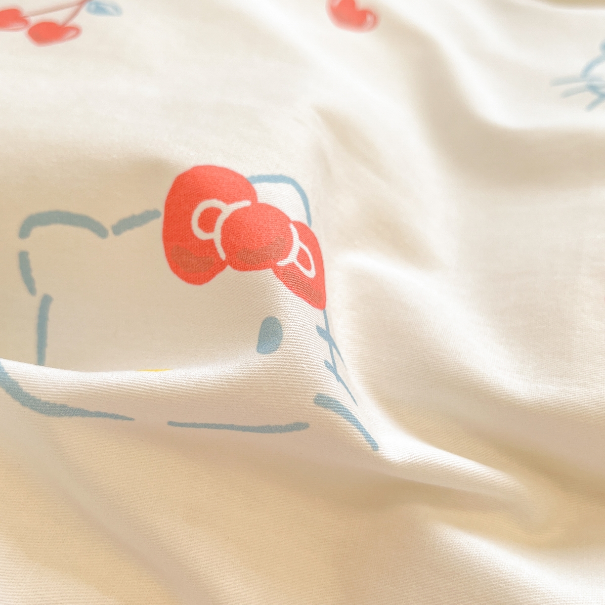 91家纺网 家纺一手货源 找家纺 暮思家居 2026新款正版授权三丽鸥全棉纯棉四件套系列-第二批 樱桃凯蒂