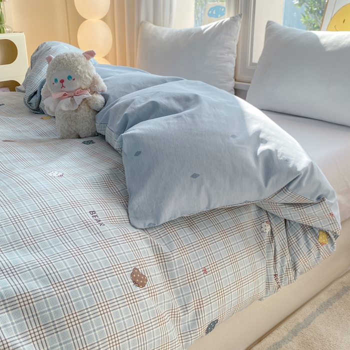 91家纺网 家纺一手货源 找家纺 朵安家纺 2026春夏新款12868全棉纯棉斜纹印花四件套 小熊格调