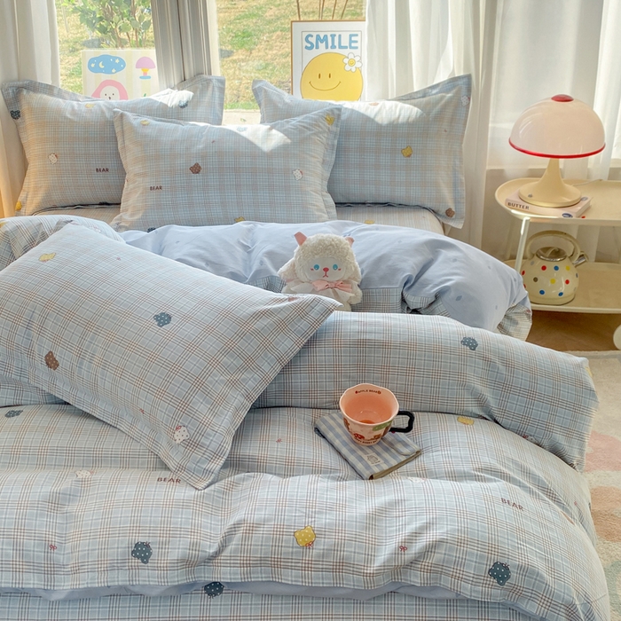 91家纺网 家纺一手货源 找家纺 朵安家纺 2026春夏新款12868全棉纯棉斜纹印花四件套 小熊格调