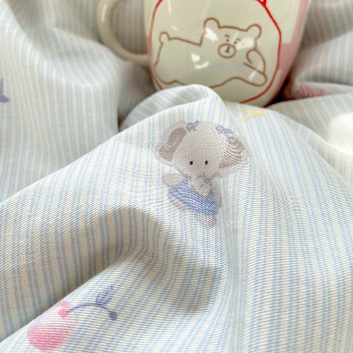 91家纺网 家纺一手货源 找家纺 朵安家纺 2026春夏新款12868全棉纯棉斜纹印花四件套 星小象