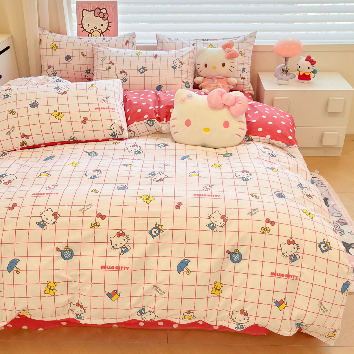 91家纺网 家纺一手货源 找家纺 暮思家居 2026新款正版授权三丽鸥全棉纯棉四件套系列-第二批 运动凯蒂