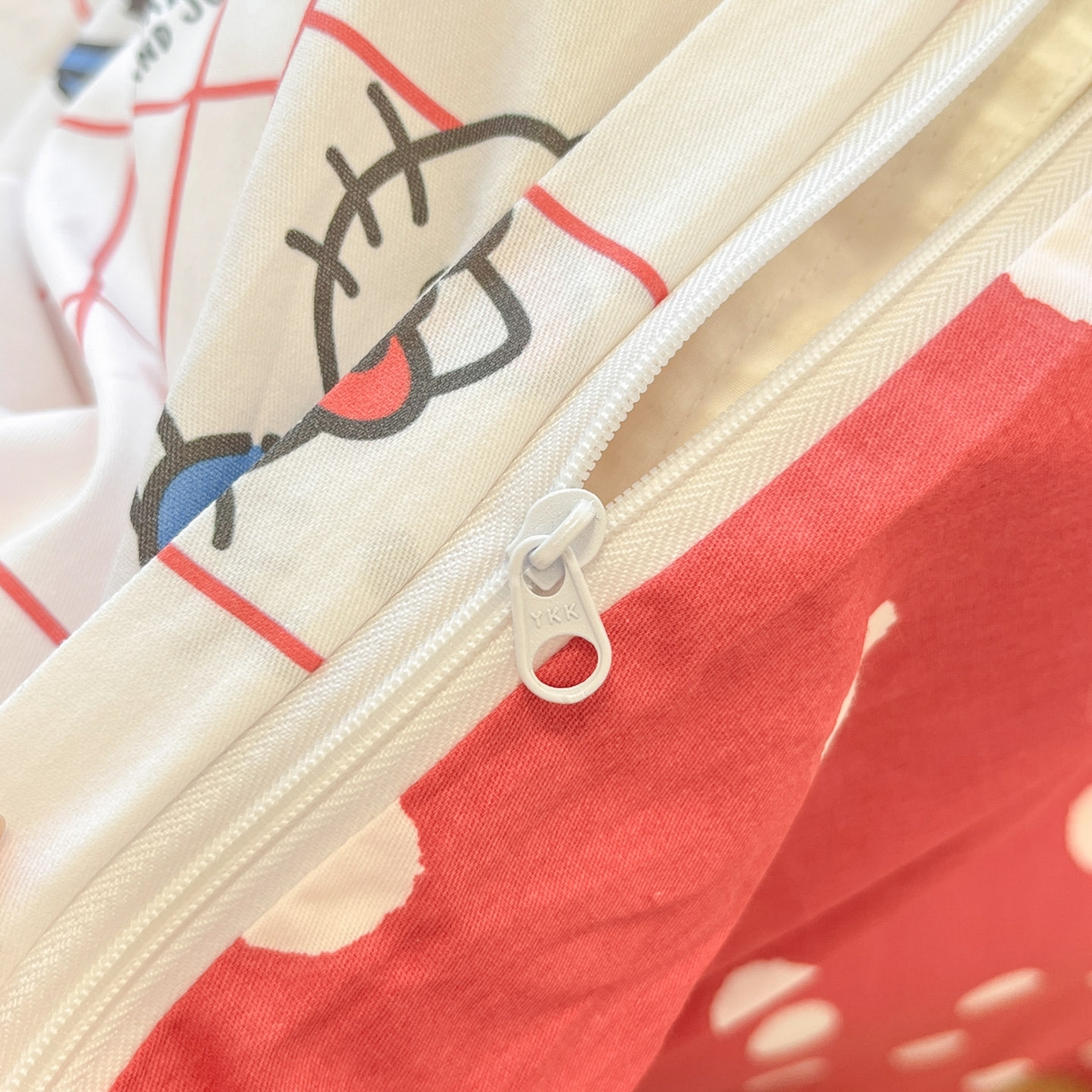 91家纺网 家纺一手货源 找家纺 暮思家居 2026新款正版授权三丽鸥全棉纯棉四件套系列-第二批 运动凯蒂