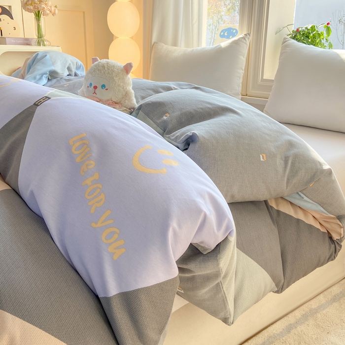 91家纺网 家纺一手货源 找家纺 朵安家纺 2026春夏新款12868全棉纯棉斜纹印花四件套 英伦晨光