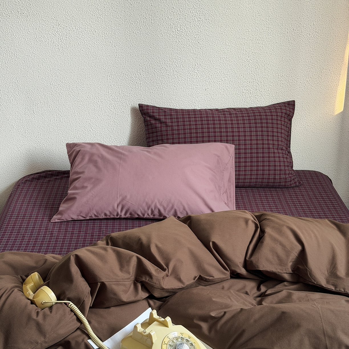 91家纺网 家纺一手货源 找家纺 蜜宿 2026新款全棉40s水洗棉四件套-生巧紫酱 生巧紫酱（枕套胭脂紫+可可棕）