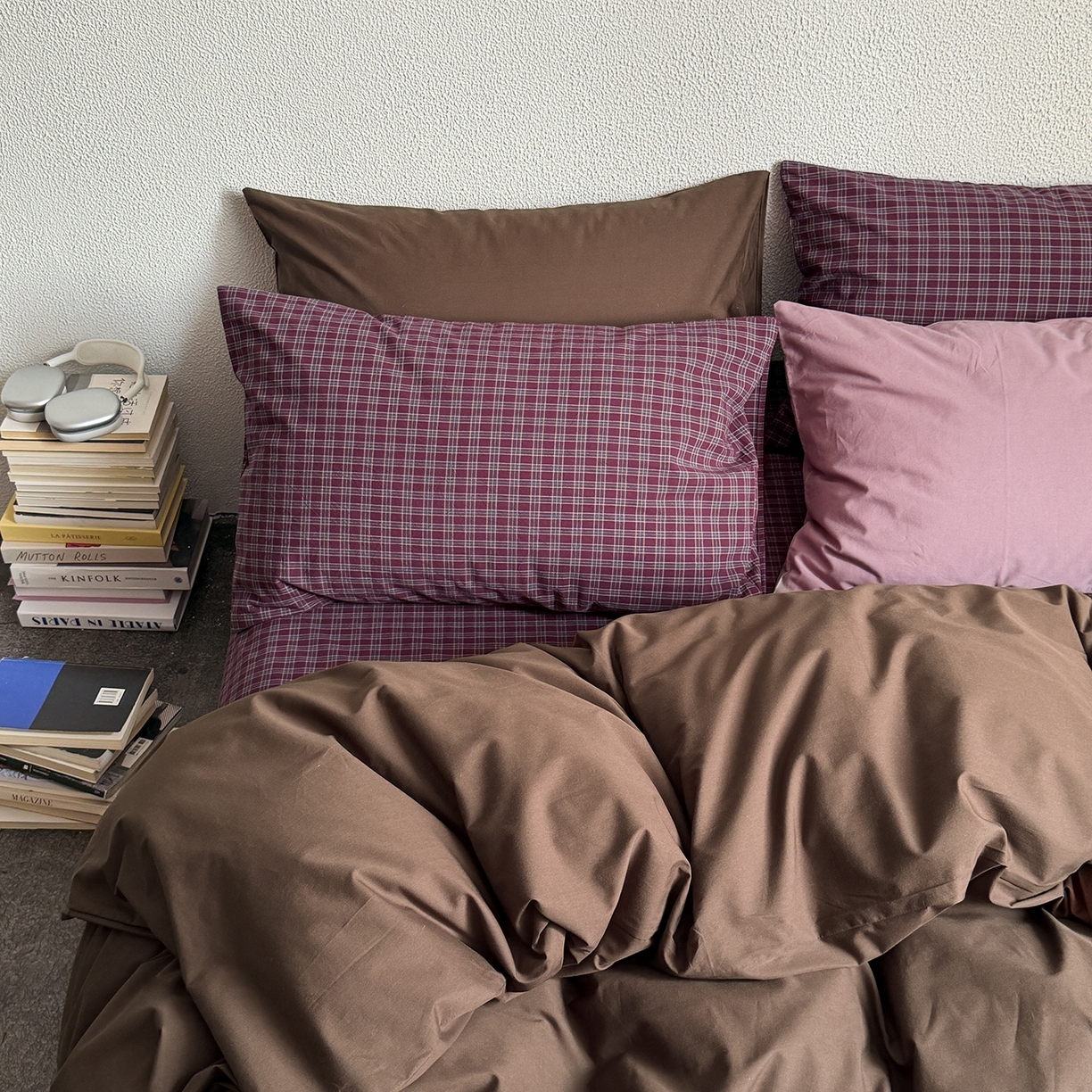 91家纺网 家纺一手货源 找家纺 蜜宿 2026新款全棉40s水洗棉四件套-生巧紫酱 生巧紫酱（枕套胭脂紫+格纹）