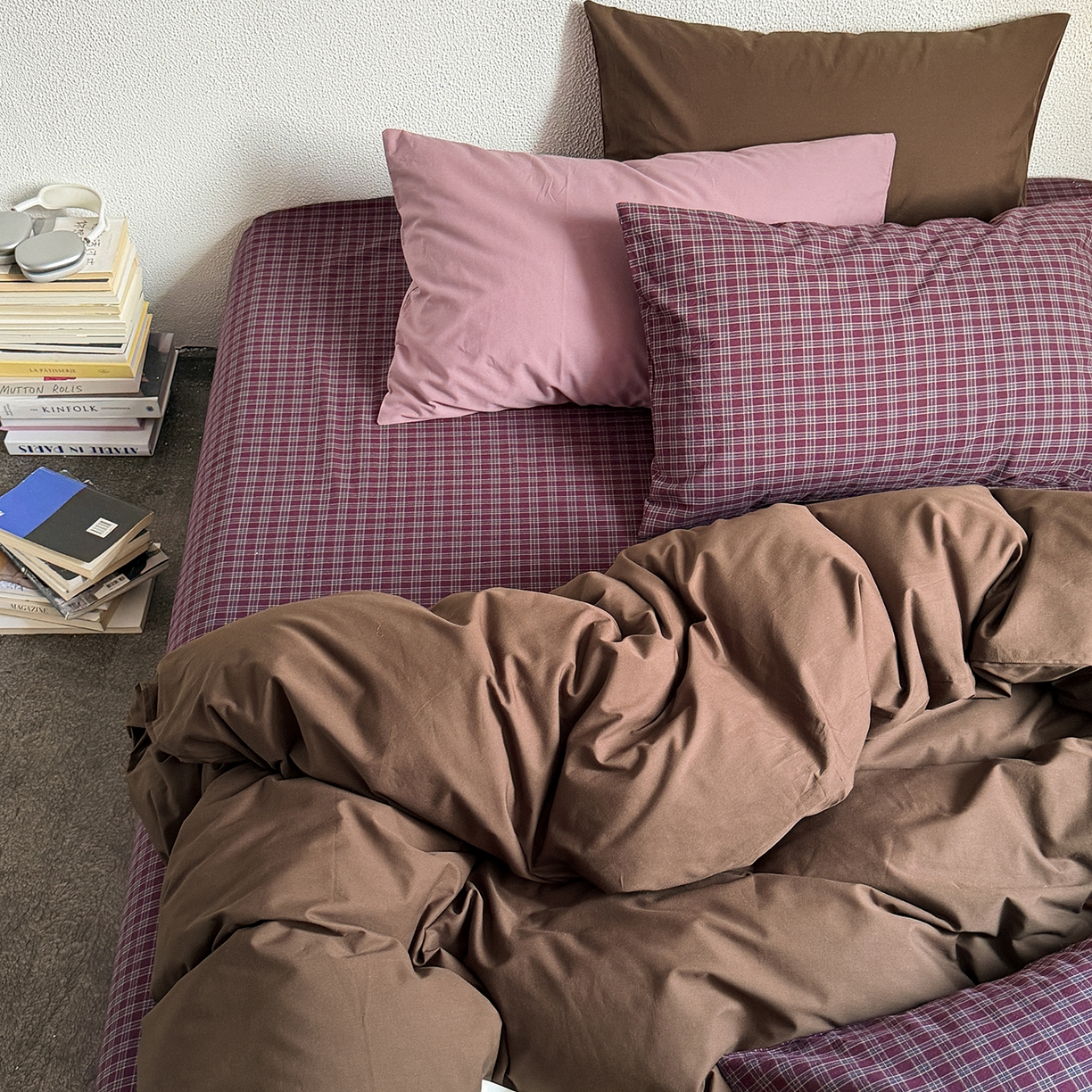 91家纺网 家纺一手货源 找家纺 蜜宿 2026新款全棉40s水洗棉四件套-生巧紫酱 生巧紫酱（枕套胭脂紫+格纹）