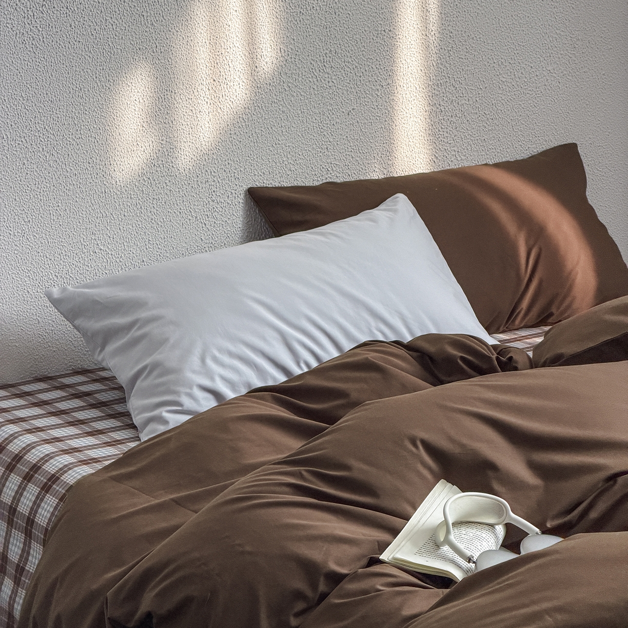 91家纺网 家纺一手货源 找家纺 蜜宿 2026新款全棉40s水洗棉四件套-西西里岛 西西里岛（枕套格纹+可可棕）