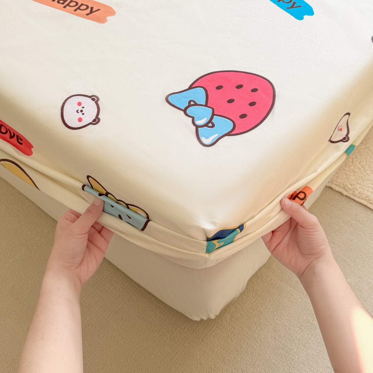 91家纺网 家纺一手货源 找家纺 赫然家纺 2026新款芦荟棉单品床笠系列 草莓乐园